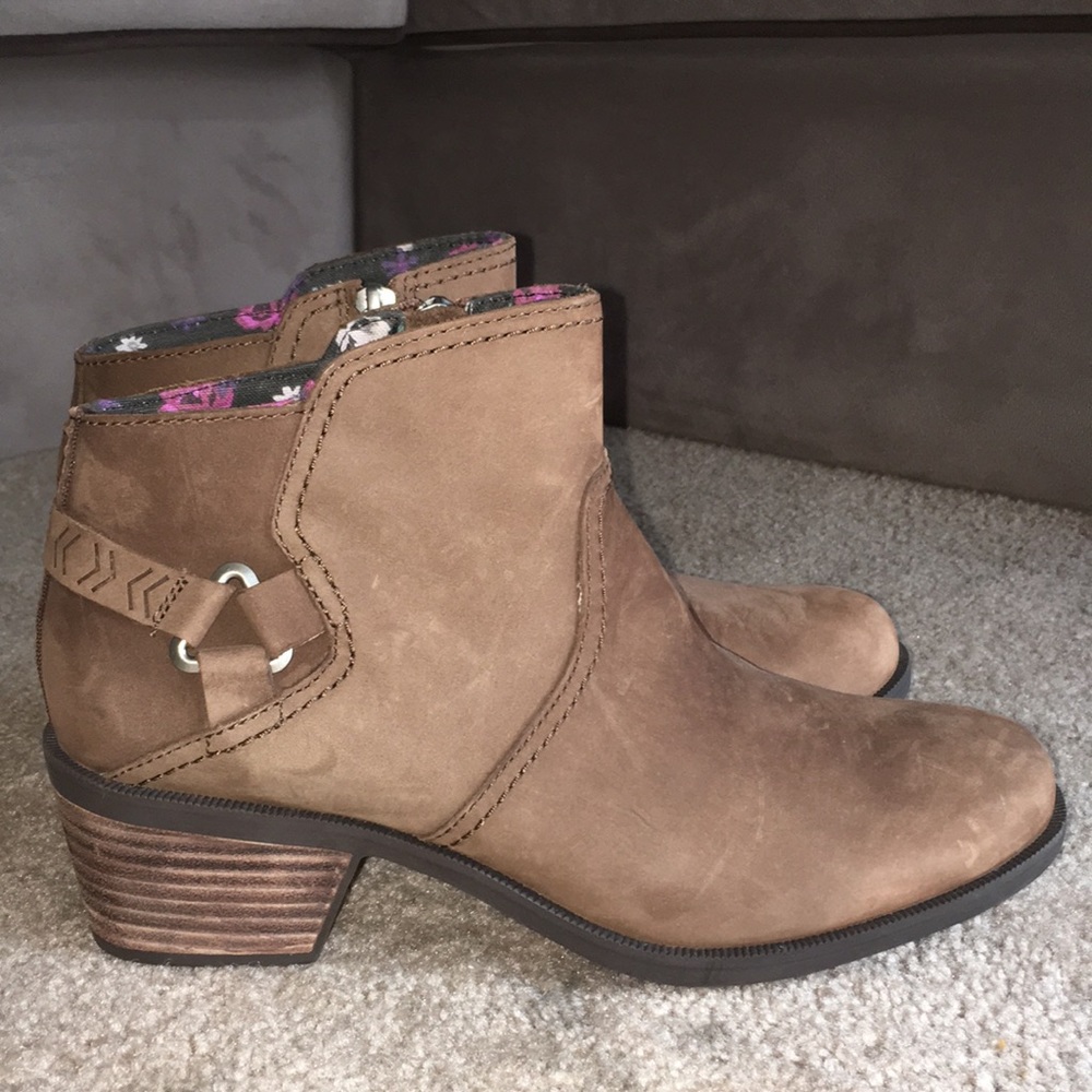 Teva ankle boots